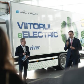 Ministrul Mediului, la livrarea primului camion electric eActros către o companie de transport din România